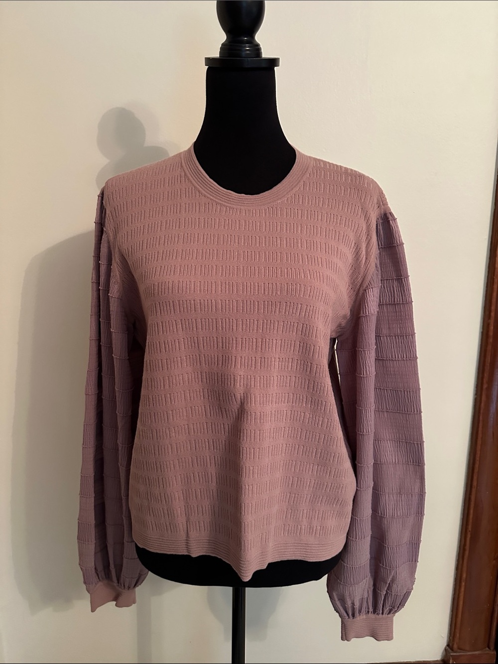 Club Monaco Textured Crewneck Sweater in Mauve